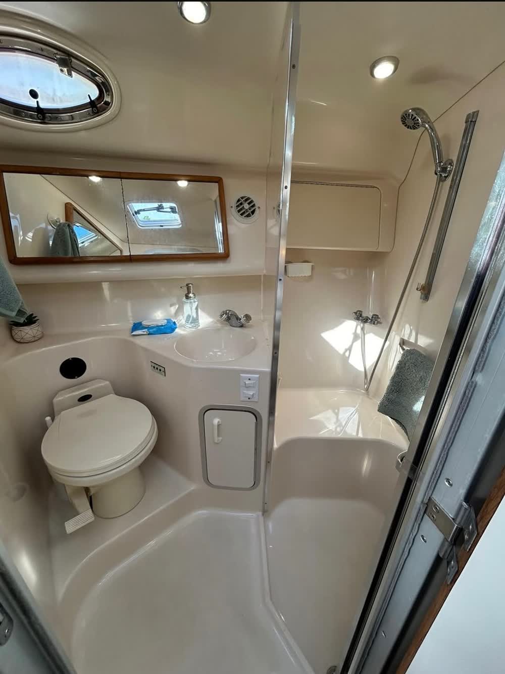 The head compartment, with its shower